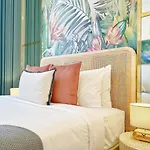 Studio 524- Stylish Urban Retreat On Central Queen Street