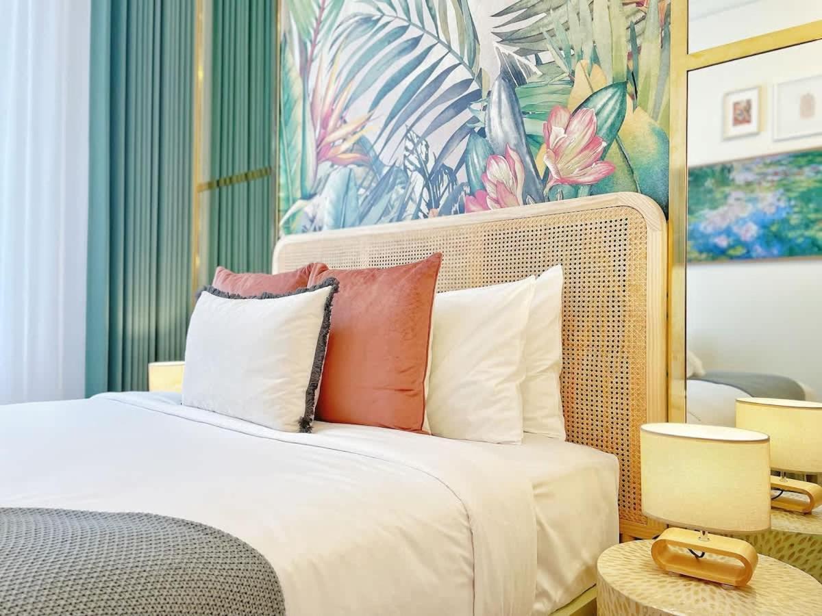 524- Stylish Urban Retreat On Queen Street Apartment *